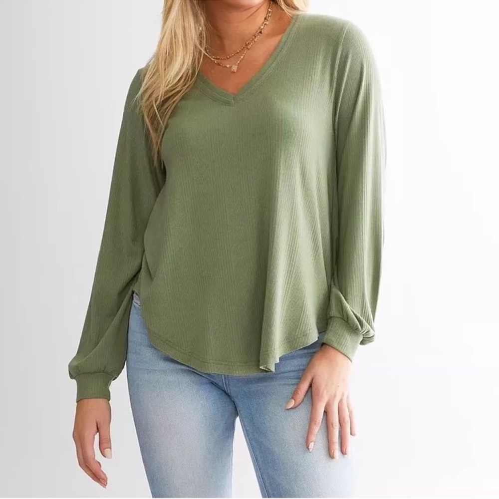 White Crow Vagabond Hacci Top